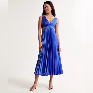 Abercrombie Pleated Cutout Maxi Dress